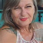 Mijn handtas staat al klaar, ga je mee?