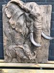 Wandornament woodlook met 3 D afbeelding van 2 olifanten, polystone-wood..