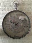 Grote forse design-trendy metalen wandklok.