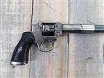 Uniek: wandelstok met chrome-nikkel met colt- pistool handvat