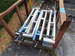 Metalen rek met +/- 28 leuningen voor platen