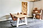 Deze week mega uitverkoop houten tafels 99,-