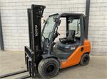 2008 Toyota 8FDF25 diesel heftruck, triplex mast, side-shift halfcabine