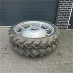 Cultuurwielen 9,5 R44 grote ZF steek