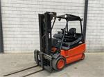 2004 Linde E30/600 elektrische heftruck, triplex mast 3000kg side-shift