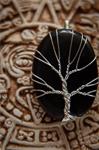 Black onyx tree of life ketting