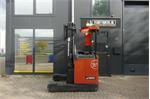 VS-20926 BJ2006 Triplex Reachtruck BT RRE2 Weinig uren!