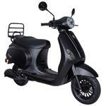GTS Toscana Pure E5De scooter is standaard voorzien van een afsluitbaar handschoenenkastje, opklapba