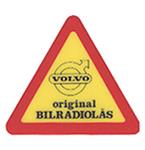 Sticker Original bilradiolas rood op geel driehoek Volvo onderdeel 114