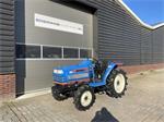 iseki TA227 4WD 26 PK minitractor (kubota solis farmtrac)