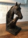 Beeld-merrie met veulen, boekensteun paarden, paardenbeeld in bronzen optiek