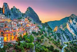 Sunrise over Castelmezzano Castorland C-151912