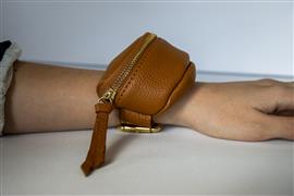 PICCOLINA Italiaans leren armband tas Cognac