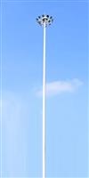 Polygonale heavy duty stalen highmast 25m1 met grondstuk en wielkroon
