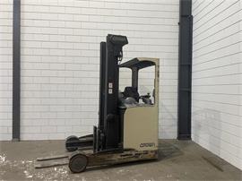 2000 Crown ESR4016 elektrische reachtruck, 1600kg, 605cm, Triplex mast