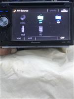 Pioneer avic f700bt 