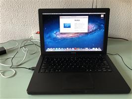  Zwarte Macbook  W8727625YA4 en Stroomad. Enz.