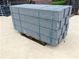 Kunststof Bielzen voor zandbakken speelvelden en sportvelden