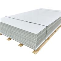 Kunststof PE platen wit grijs