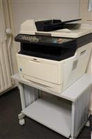 Online Veiling: Ecosys m2530dn printer met tafel - 60x40x...