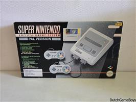 Super Nintendo / SNes - Console - Super Mario World - Budget