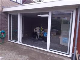 4 delige schuifpuien in wit kunststof b 4000 