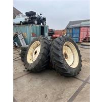 trekkerband met velg set 480\70 R38 TM 700 NR.8