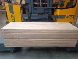 19 MM EIKENMEUBELPANEEL 600x2000MM