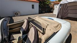 Jaguar XK8 windscherm beige