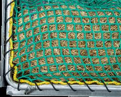Frame voor voerbesparend net voor vierkante ruif met veiligheidspalissade voerhek
