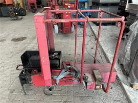 Lift liften manlift hoogwerkerbak hoogwerker