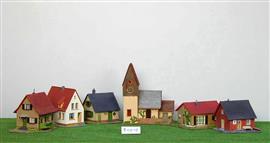 5 Huisjes, 1 kerk HO/H0 [NX18]