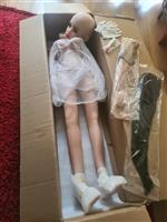 Gloednieuwe Seksdoll