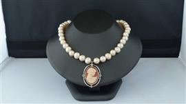 PAREL (zoetwater) ketting/oorhanger-set