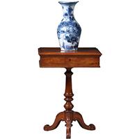 Vierkante bijzettafel of lampetafel met lade voor klein gerei op centrale poot ca 1875 (No.883021)