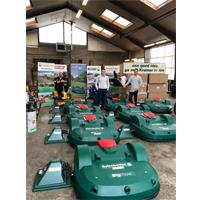 Diversen BELROBOTICS ROBOTMAAIER nieuw en gebruikt BIGMOW PARCMOW voetbal rugby grasvelden 850 1050 