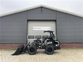 Giant G2700 X-TRA HD+ BLACK EDITION minishovel NIEUW €815 LEASE