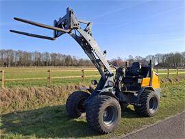Giant V6004T Xtra wiellader midishovel
