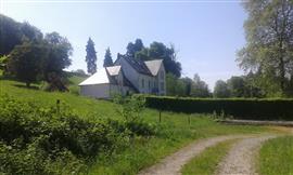 Vakantiehuis 8 p. op een domein van 30 ha.
