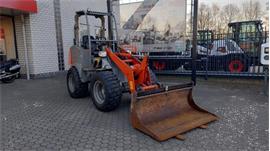Weycor (Atlas) AR320 van 2021 met maar 560 uur
