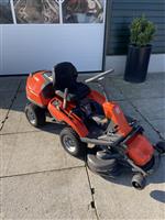 Zeer nette Husquvana frontmaaier r214tc tekoop