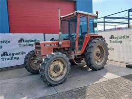 Renault tractor