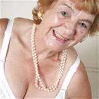 kan jij deze oma heerlijke seks geven ?