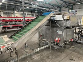 Newtec 2014A afweegmachine met elevator en zakkenvulmachine voor appels