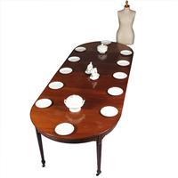 Louis Seize Coulissetafel ca 1800 met 4 inlegbladen verlengbaar tot 12 personen (No.281420)