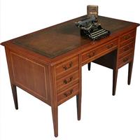 Antiek bureau met prachtig doorleefd leer en blonde ingelegde biezen ca 1875 (No.281435)