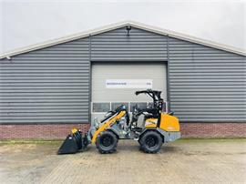 Giant G2700 HD + minishovel / kniklader NIEUW jubileum editie