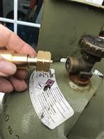Nippel voor vullen van gasfles  met LPG gas