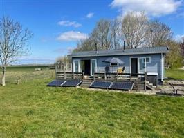 Gezocht: Stacaravan/Chalet aan water in Limburg