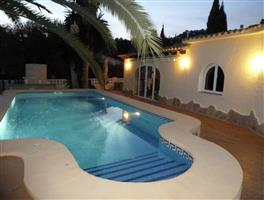 6 per. Vakantiewoning met privé zwembad.